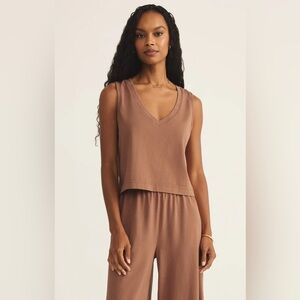 Sloane V-Neck Tank Teakwood